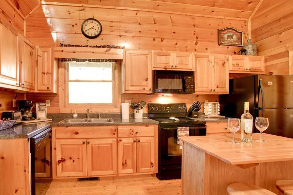 Brave Eagle Cabin Sevierville Quarto foto